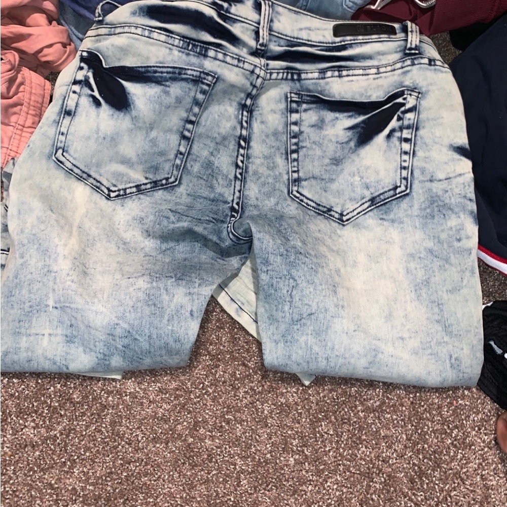 Light washed blue jeans